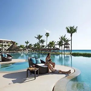 secrets-akumal-riviera-maya.allrivieramayahotels.com/